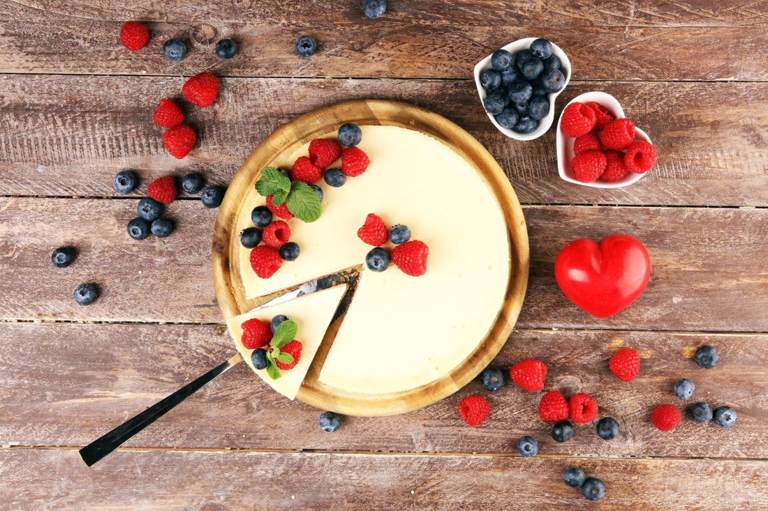 Kefir Cheesecake | Käsekuchen mit frischen Früchten und Beeren