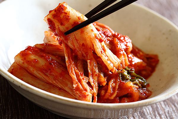 veganes Kimchi aus Korea in einer Schale